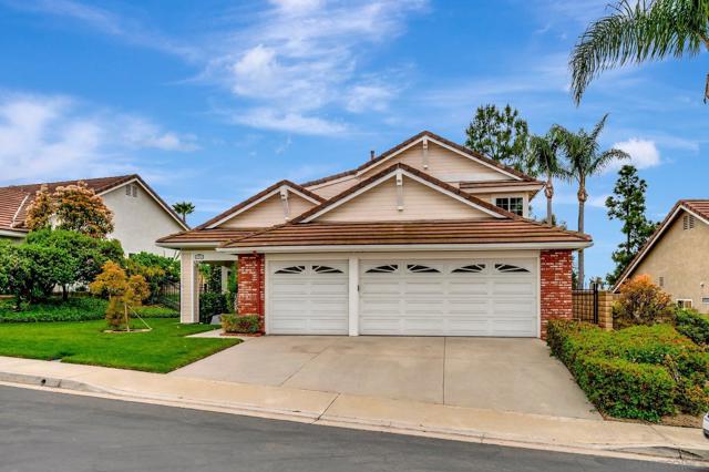 1976 Vineyard Ave, Vista CA: https://media.crmls.org/mediaz/1fa81e90-cca5-4b0b-ab35-bc137ee03d6c.jpg