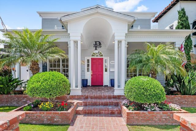 260 H Avenue, Coronado CA: https://media.crmls.org/mediaz/1fa859df-493e-445e-8f44-e1be1a3218a5.jpg