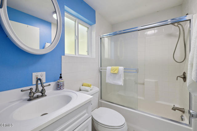 Detail Gallery Image 16 of 55 For 3701 Sunset Ln, Oxnard,  CA 93035 - 4 Beds | 3 Baths