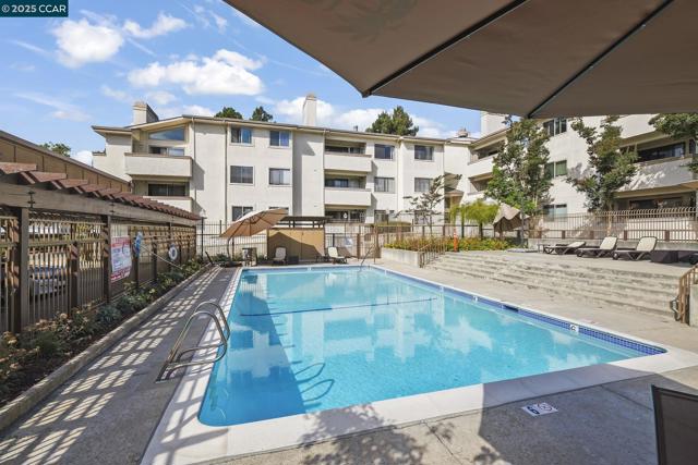 39993 Fremont Blvd, Fremont CA: https://media.crmls.org/mediaz/1fa98082-e36d-4849-a8be-e1b4eccc1c8a.jpg