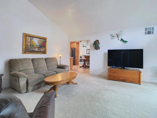 9925 Donner Street, Santee CA: https://media.crmls.org/mediaz/1fa9c15e-b214-4599-a702-51e6068b533a.jpg