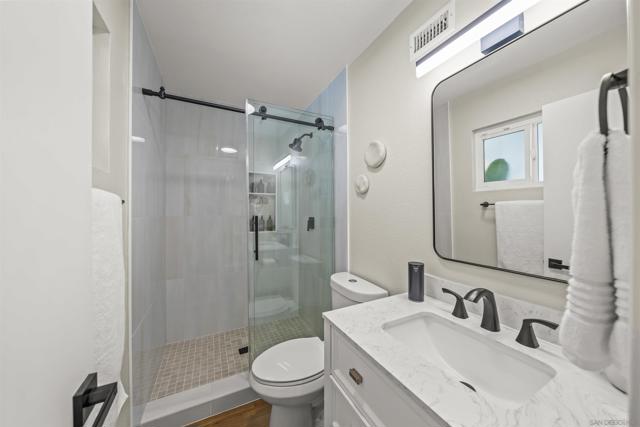 9480 Avenida Acero, Spring Valley CA: https://media.crmls.org/mediaz/1faa3d02-f95b-4d5e-a081-1fc519609b14.jpg