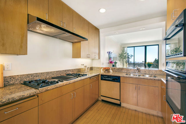 11847 Gorham Avenue, Los Angeles CA: https://media.crmls.org/mediaz/1faac91e-3ffd-4d39-af0e-146c05fdfb82.jpg