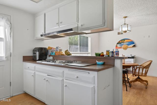 2833 Sailor Avenue, Ventura CA: https://media.crmls.org/mediaz/1fac6689-9156-4bf4-b7a2-fc8583aa64db.jpg