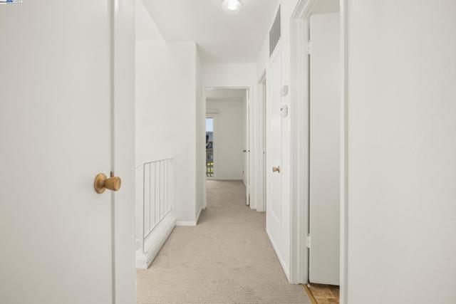 3112 La Campania, Alameda CA: https://media.crmls.org/mediaz/1faca2b6-6b23-4dca-9039-4112880201c0.jpg
