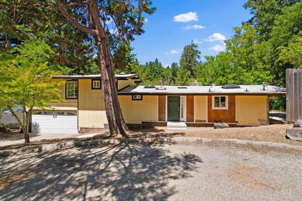 15965 Forest Hill Drive