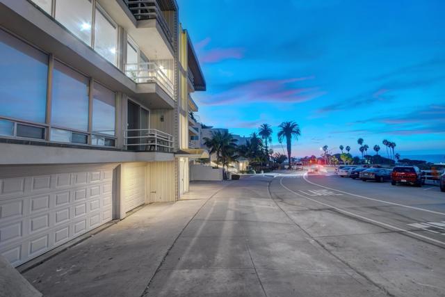 Image 31 of 55 For 1219 Coast Blvd  3