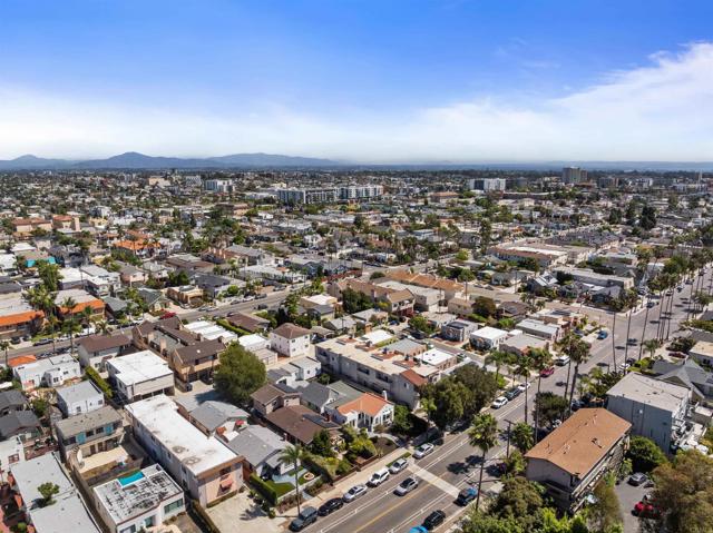 4551 Maryland Street, San Diego CA: https://media.crmls.org/mediaz/1fae0ab4-a7d9-4232-bac7-e45d4367b2ef.jpg