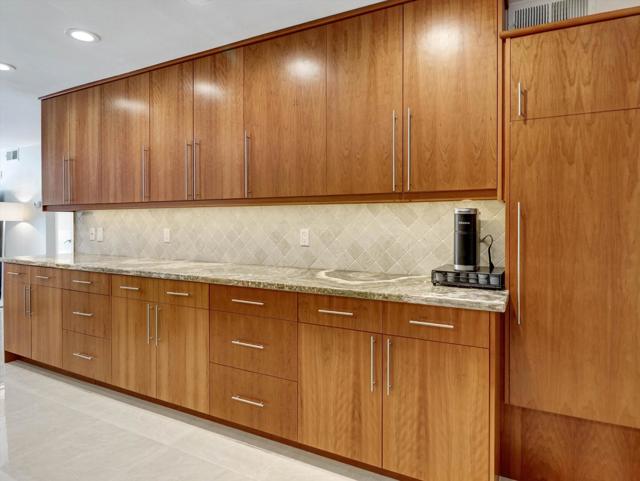 197 W Via Lola #6, Palm Springs, CA 92262
