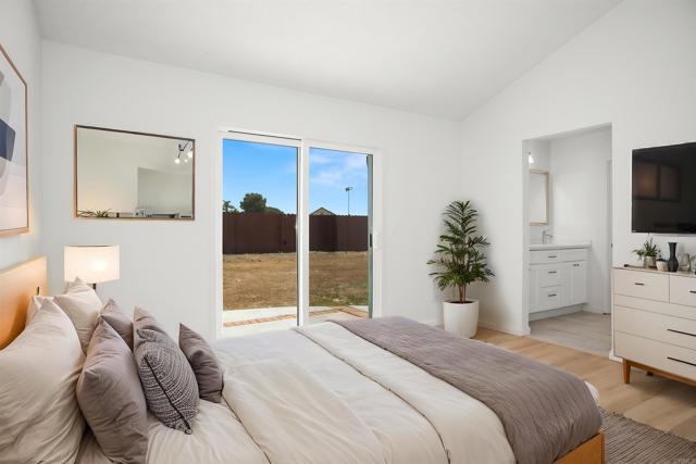 Detail Gallery Image 7 of 47 For 4888 Northerly St, Oceanside,  CA 92056 - 3 Beds | 2 Baths