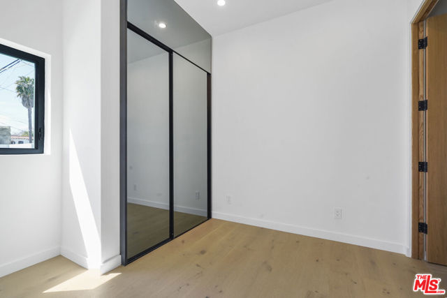 1161 Stearns Drive, Los Angeles CA: https://media.crmls.org/mediaz/1faf7469-4025-42eb-b0d1-8c00c54bc7d8.jpg