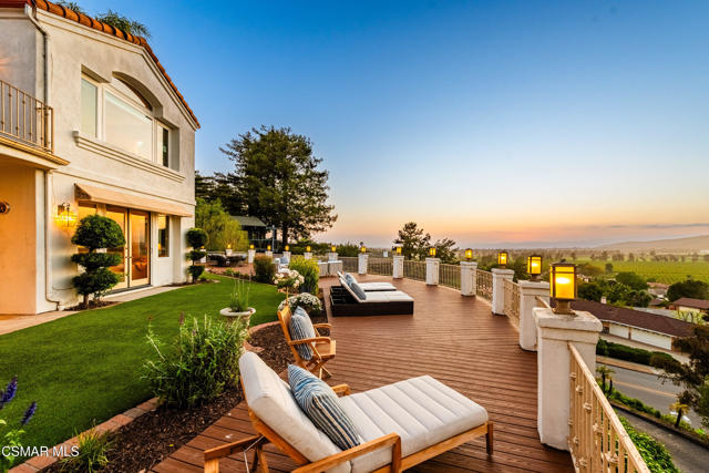 1074 Deseo Avenue, Camarillo CA: https://media.crmls.org/mediaz/1fb0b612-94e5-4bd5-b935-69fe2351e55c.jpg
