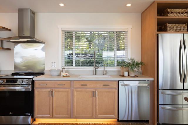 25450 Via Cicindela, Carmel CA: https://media.crmls.org/mediaz/1fb208af-56c8-4e49-9ff8-8af3bc1b4969.jpg
