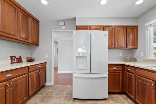 2369 Walden Square, San Jose CA: https://media.crmls.org/mediaz/1fb25a39-8d32-492d-9a07-88905f083f2a.jpg