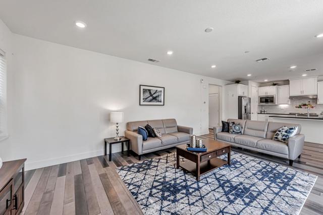 232 Via Encanto, San Ramon CA: https://media.crmls.org/mediaz/1fb290e1-4766-4ff8-b019-0fbd1c73ec20.jpg