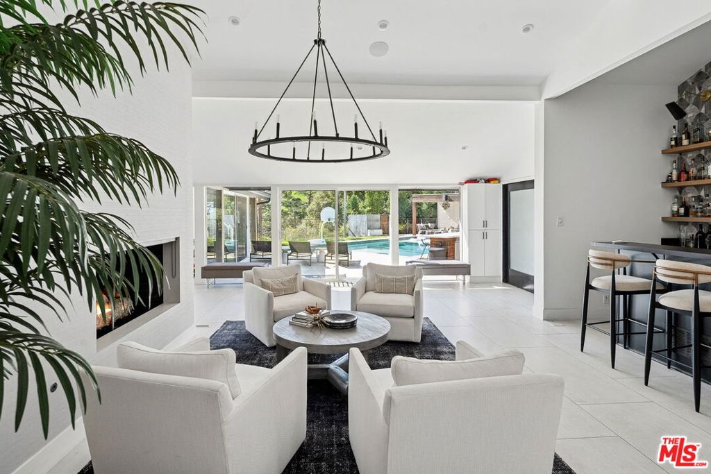 MLS #25556461 img 45