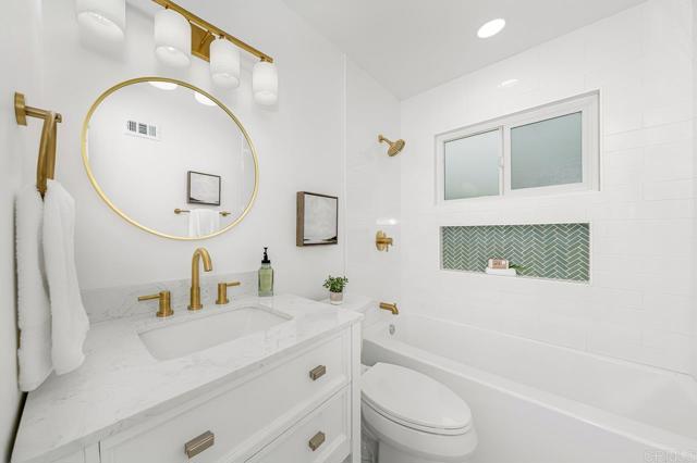 9015 Sovereign Rd, San Diego CA: https://media.crmls.org/mediaz/1fb334b0-4db1-4032-b43e-cd7aa6d4b227.jpg