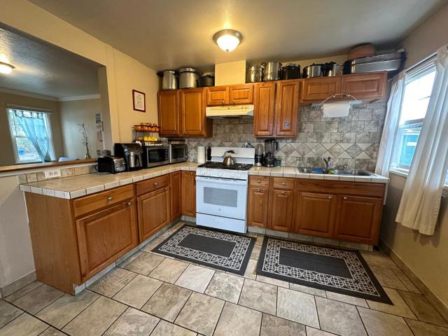 Image 60 of 76 For 32303240 Mission Drive
