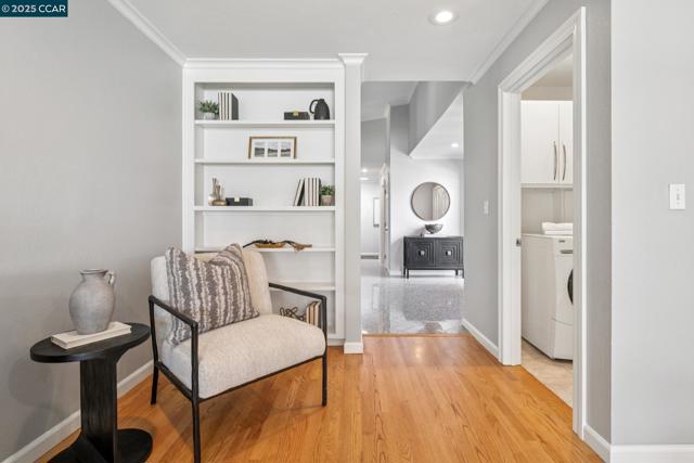 3245 Newport Court, Walnut Creek CA: https://media.crmls.org/mediaz/1fb43af1-65fb-4ec6-b87b-a9c0619a2c64.jpg