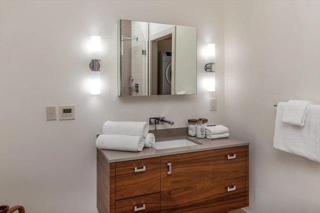 15902 Rochin Terrace, Los Gatos CA: https://media.crmls.org/mediaz/1fb67bef-6179-4b7f-804c-3c1f5867f57b.jpg