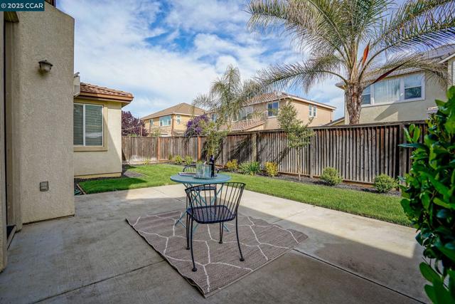 507 Livingston Court, Discovery Bay CA: https://media.crmls.org/mediaz/1fb6a09b-771c-40f4-a73e-05c11e5a28fb.jpg