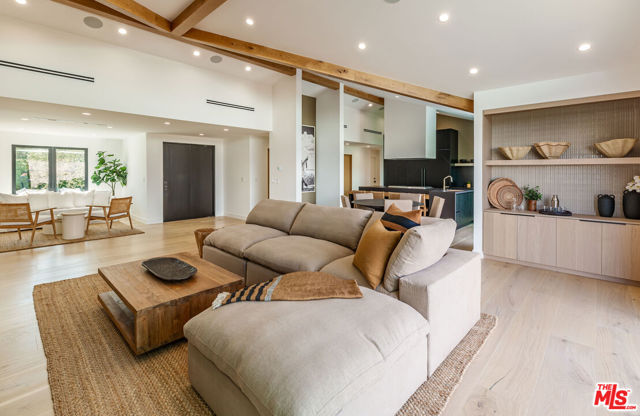 5259 Lewis Road, Agoura Hills CA: https://media.crmls.org/mediaz/1fb6f2ff-adc1-4669-a78d-a5aff33227f8.jpg