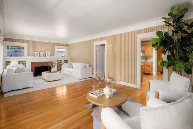 Detail Gallery Image 9 of 30 For 1138 Virginia Way, La Jolla,  CA 92037 - 2 Beds | 1/1 Baths