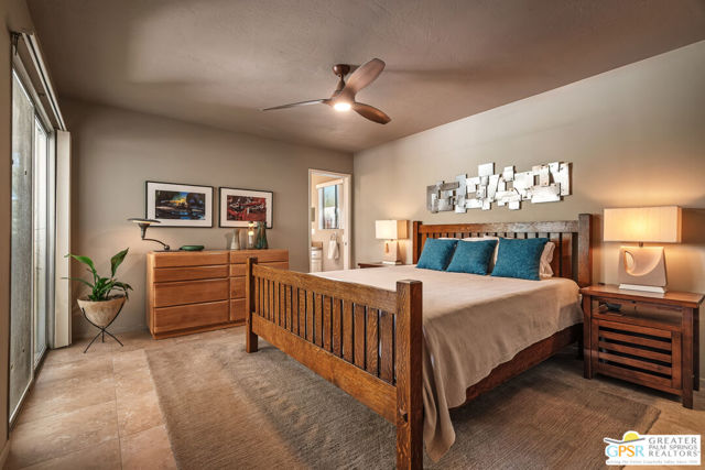 2072 S Bobolink Lane, Palm Springs, CA 92264