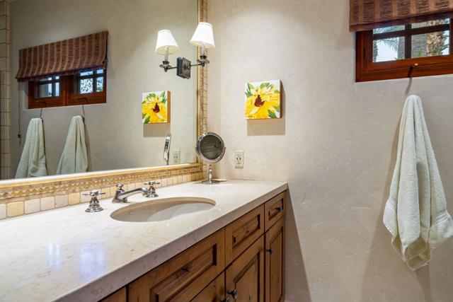 77205 Loma Vista, La Quinta CA: https://media.crmls.org/mediaz/1fbc9623-d391-4b5a-a989-5fcfbdb126a7.jpg