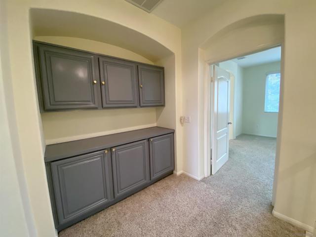 6464 Terraza Portico, Carlsbad CA: https://media.crmls.org/mediaz/1fbd90f1-aa10-49dc-bfc4-76db9627b265.jpg