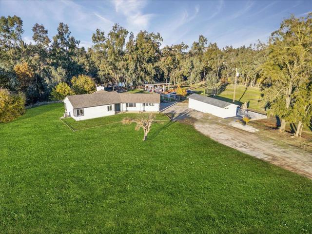 9350 Bond Road, Elk Grove CA: https://media.crmls.org/mediaz/1fbee794-ba51-4027-979c-90e9e24cdf04.jpg