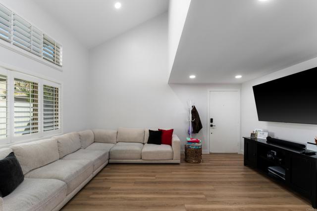 Detail Gallery Image 7 of 18 For 7089 Wattle Drive, –,  CA 92139 - 3 Beds | 2 Baths