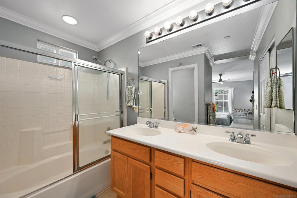 254 Aurora - photo 15