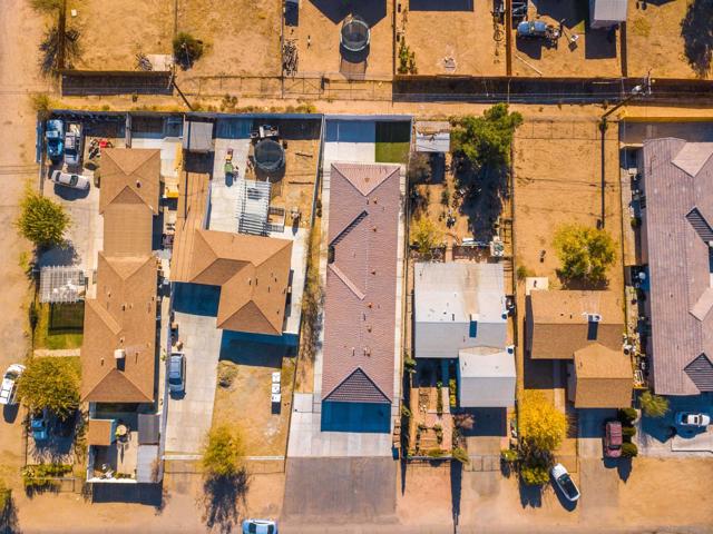 16475 Vine St, Hesperia, California 92345, ,Multi-Family,For Sale,Vine St,240025582SD