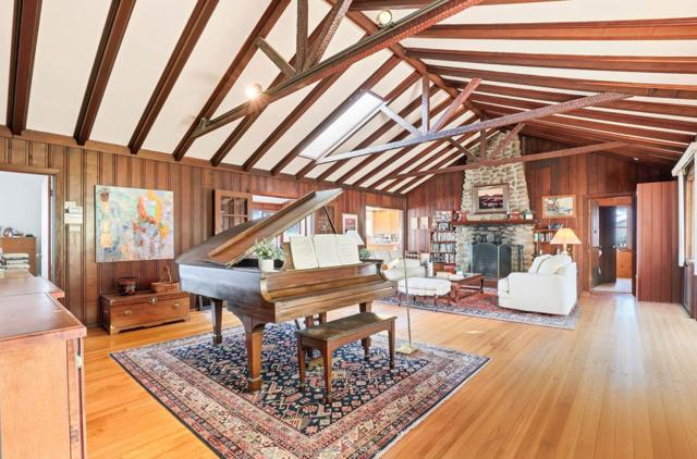 11 S Palomar Drive, Redwood City CA: https://media.crmls.org/mediaz/1fc05b57-c590-4a8f-a001-6393cbd939ef.jpg