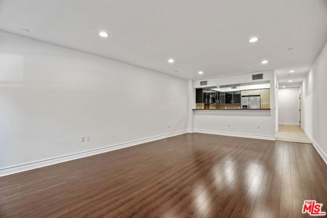 1500 Purdue, Los Angeles CA: https://media.crmls.org/mediaz/1fc11b17-7ee9-43f3-b10e-30a0e2b5fa48.jpg