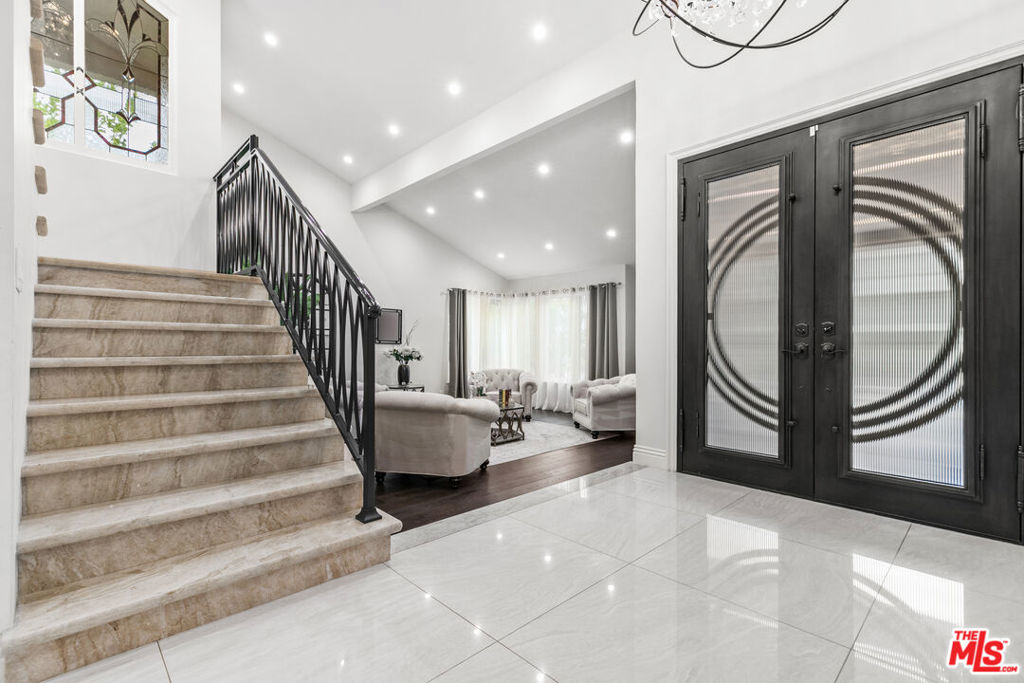 MLS #25618855 image #16