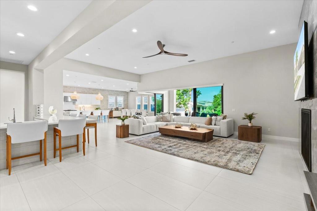 MLS #219133955DA image #7