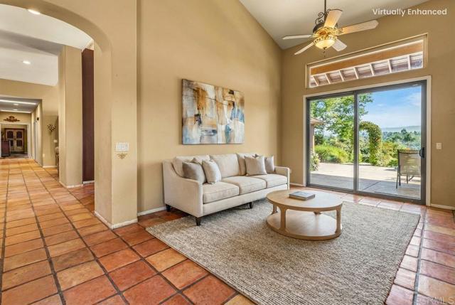 Detail Gallery Image 16 of 51 For 1147 Sea Larke Dr, Fallbrook,  CA 92028 - 4 Beds | 2/1 Baths