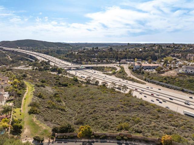 10820 Sabre Hill Dr, San Diego CA: https://media.crmls.org/mediaz/1fc3999e-8415-4e89-8db8-5b0990cff058.jpg