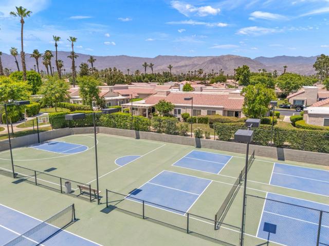74965 San Ysidro Circle, Palm Desert CA: https://media.crmls.org/mediaz/1fc39db3-37aa-4472-abc7-d8f8ac5350f4.jpg