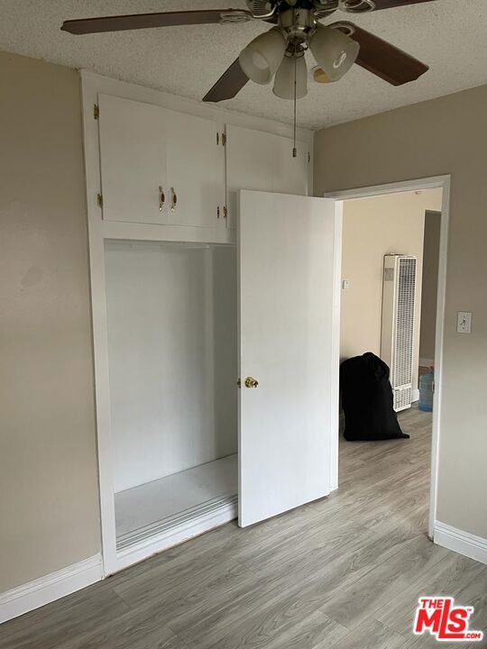 244 E 49th Street, Long Beach CA: https://media.crmls.org/mediaz/1fc3a363-d2e1-4457-92d3-bb31cde57afe.jpg