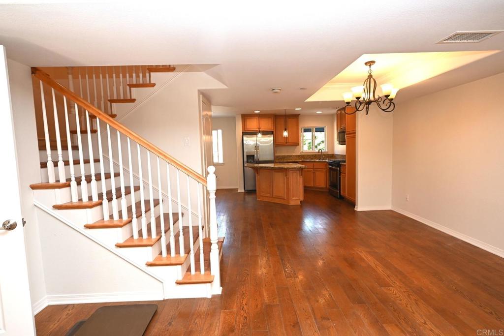 1037 Loretta Lane - photo 3
