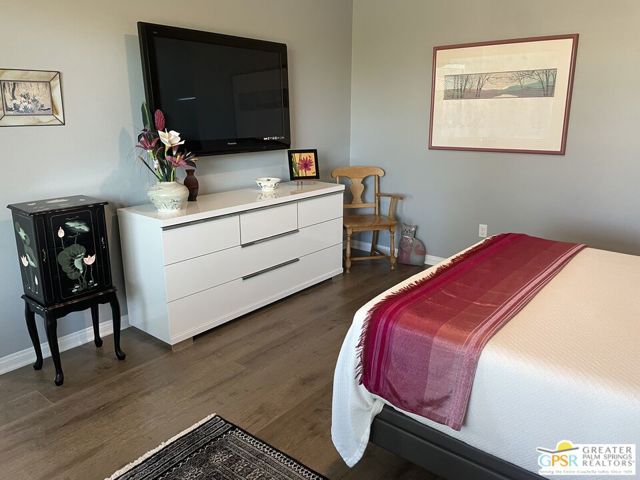 81331 Corte Compras, Indio CA: https://media.crmls.org/mediaz/1fc3e9ef-7817-4b09-9004-170290cda43d.jpg
