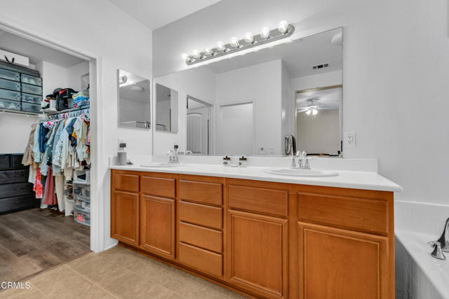 Detail Gallery Image 18 of 33 For 423 Green River St, Oxnard,  CA 93036 - 3 Beds | 2/1 Baths