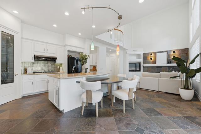 Detail Gallery Image 21 of 65 For 557 Samuel Ct, Encinitas,  CA 92024 - 5 Beds | 4/1 Baths