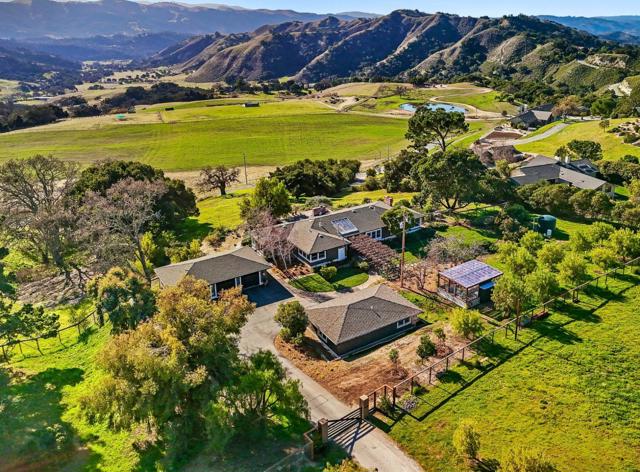 17755 Corral Del Cielo Road,  CA: https://media.crmls.org/mediaz/1fc52723-38a4-4968-803f-40e418058a99.jpg
