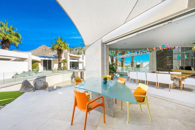 79095 Tom Fazio N Lane, La Quinta CA: https://media.crmls.org/mediaz/1fc53ceb-add2-43f1-8831-28750ac34e9c.jpg