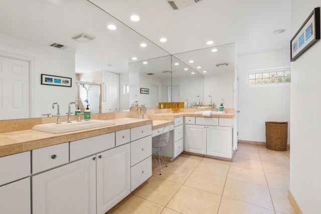 1223 E San Lorenzo Road, Palm Springs CA: https://media.crmls.org/mediaz/1fc5c1c9-31c4-4624-a347-5aa8d57e790b.jpg