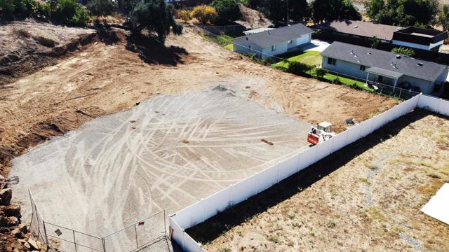 0 Echo Dr, La Mesa CA: https://media.crmls.org/mediaz/1fc5c588-224e-4d19-9894-016231c5b9cb.jpg